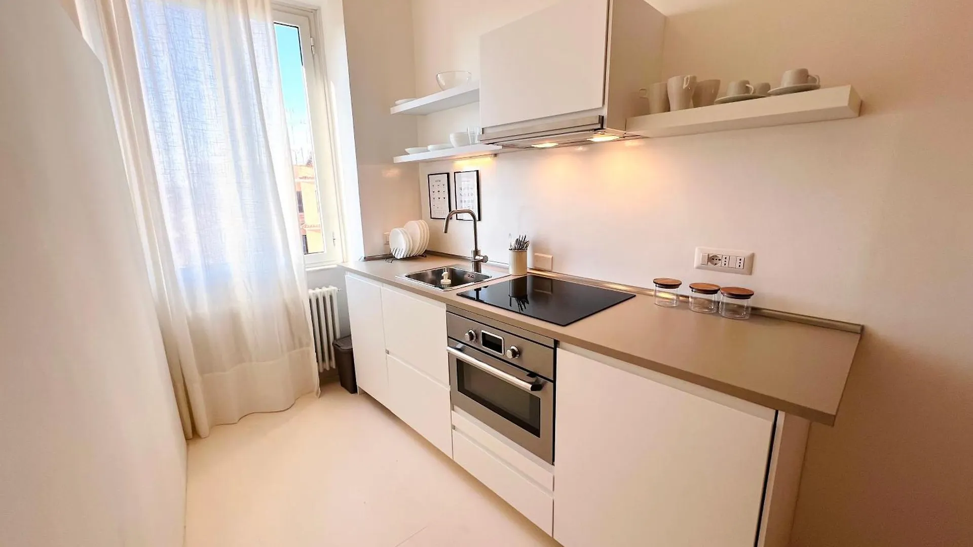 Clarus Apartment In Rome 0*,